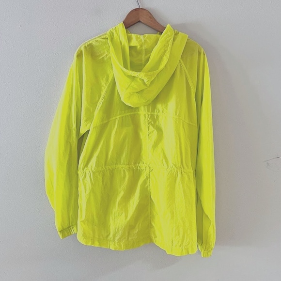 Zella Fresh Air Hooded Light Weight Nylon Jacket, Green Blaze, Medium - Picture 3 of 7